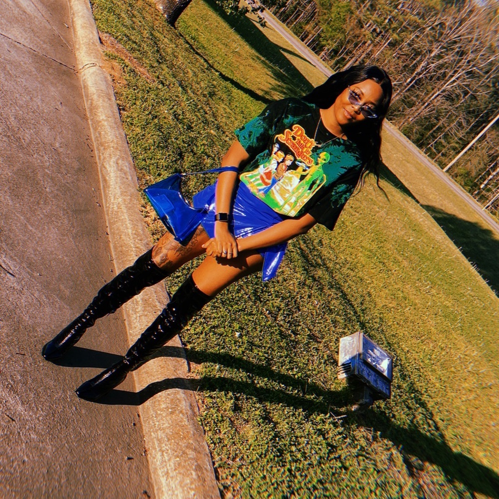 Meet your Posher, Crystal